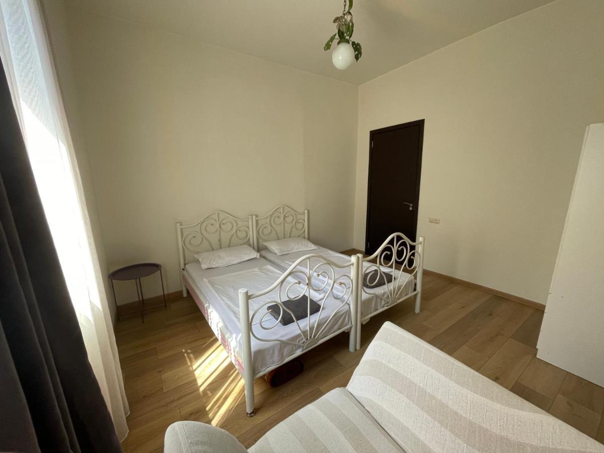 Apartment In The City Center - Old Batumi Bagian luar foto